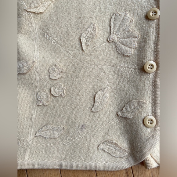 Vintage Pendleton Womens Cardigan Sweater Floral Bead Merino Wool Medium - Picture 3 of 7